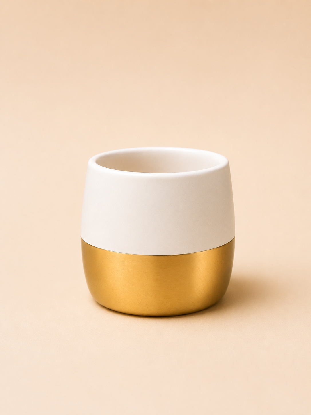 White & Gold Ceramic Candle – 300ml